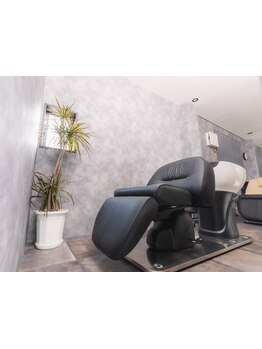 トップクラスのスタイリストによる納得のいく仕上がりへ★ワンランク上のSTYLEで新しい自分に出会える♪