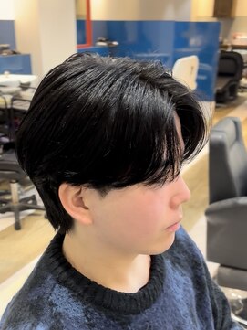 ルースト 京都河原町店(ROOST) 毛流れセンターパート