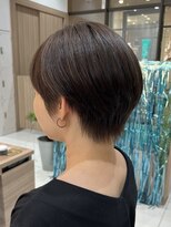 アッシュ 長津田店(Ash)&nbsp;大人かわいい　20代30代40代　丸み小顔ショート◎【篠崎】