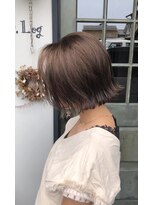 ザ ヘア ディードットログ(The hair D.Log)&nbsp;切りっぱなしボブベージュ