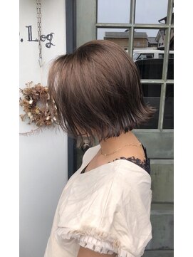 ザ ヘア ディードットログ(The hair D.Log) 切りっぱなしボブベージュ