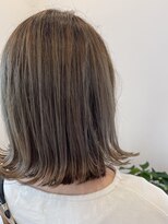 デビュー美容室&nbsp;ハイライト×スモーキーグレージュ