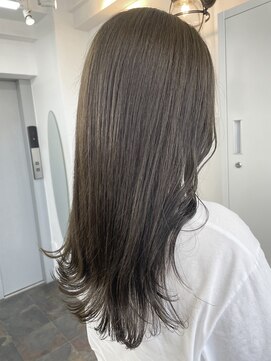 イコ 表参道原宿(ico) オリーブグレージュ