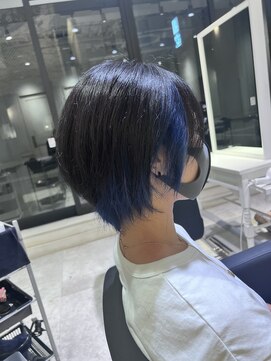 アソビ 表参道(ASOBI) インナーカラー　ショート　色落ち可愛い　青