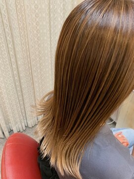 ロマンヤカタ ファース(ROMAN YAKATA fars) 髪質改善 大人かわいい ハイライトベージュカラー@田代9/24