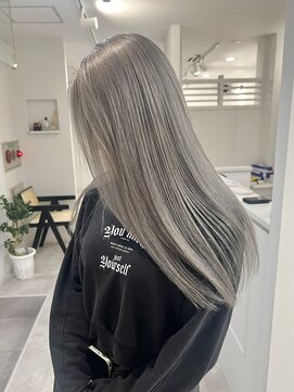 ヴィア(Via) ホワイトグレー