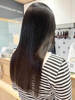 プラグ バイ ネオリーブ(plug by neolive)&nbsp;黒髪×髪質改善 [髪質改善/縮毛矯正/レイヤーカット]韓国J