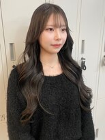 アリュウル 表参道 青山(Allure) 赤み消しグレージュ 流れるお顔周り