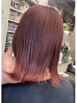 ヴァーディ オモテサンドウ(Vardy omotesando) レッドカラー・ハイトーン・赤髪・カシスカラー