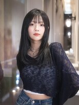 ビュートリアム 梅田(BEAUTRIUM)&nbsp;顔周りレイヤー/レイヤーカット /黒髪/前髪/ロング