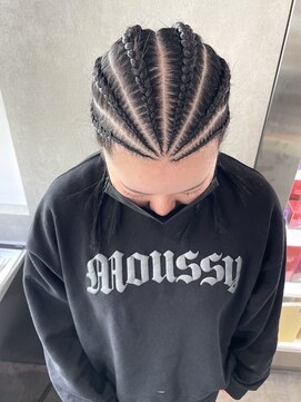 ゼスト クレス(ZEST Cres) 【立川CRES三木】コーンロウ6本デザイン