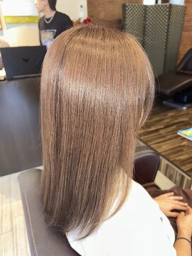 ヘアアンドスパ ベル(Belle) 顔周りレイヤー・髪質改善カラー・色持ち重視配合