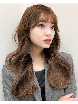 レア 表参道(L'ea) くびれヘアアプリコットオレンジ夏ヘアハイライトカラー