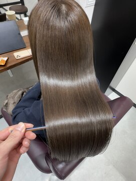 ライア 下北沢(laia) 艶髪【髪質改善 laia 下北沢 美容室 縮毛矯正　マンツーマン】