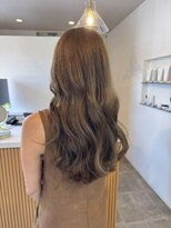 クララジャパン ナベシマ(CLALA JAPAN Nabeshima)&nbsp;縮毛矯正　質感ストレート　髪質改善カラー　顔まわり　ブリーチ