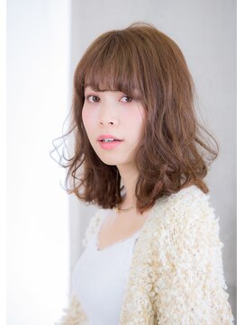 ネオリーブアイム 横浜西口店(Neolive aim) ふんわり感が魅力的愛されミディアムロブ