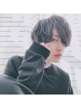 シン(syn) 前髪長めマッシュ