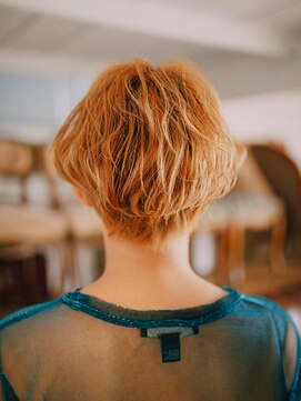 フローラビューティーヘアー(Flora Beauty Hair) アプリコットオレンジ/20代/30代/40代/50代/表町