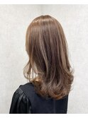 ミルクティーベージュ