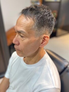 バーバーバー 四谷(BARBER-BAR) 大人の刈り上げスタイル