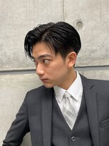 オーシャントーキョー シブヤジンナン(OCEAN TOKYO shibuya JINNAN) 黒髪ビジネスかき上げショート