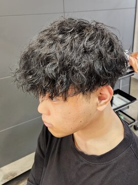 ニアウ 伊勢崎連取店(Niau) 前下りマッシュツイストスパイラルパーマ無造作パーマメンズ