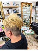 ハウオリ ヘアーワークス(Hauoli hair works)&nbsp;マンバンスタイル×トリプルカラー、ホワイトベージュ