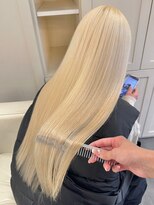 ベレーザシェルト(Beleza scelto)&nbsp;5895シルキーベージュハイライトグラデーションハイトーンカラー