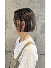 ショートカット×ハイライトカラー