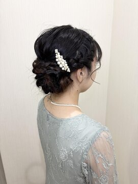 編み込みヘアアレンジ