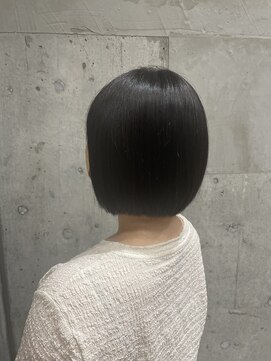 ニューカマー バイ ヘッドライト シブヤ(NEW COMER by HEADLIGHT shibuya) ミニボブ