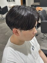 ヒュイル バイ ニアウ(Hwyl by Niau) メンズカットパーマ縮毛矯正曲がる縮毛刈り上げセンターパート