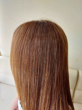 ヘアカラー専門店 キレイ リタッチカラー:エイジングカラー根元染め(白髪染め) 約2cm程度