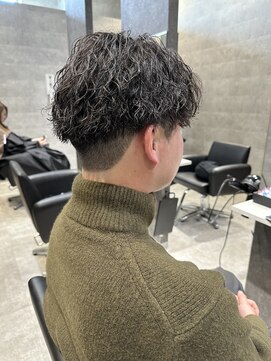 アミ(Ammi) ◆メンズヘア/マッシュ/センターパート/ウルフ/ツーブロック