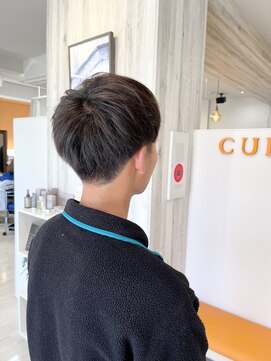 カドル(Cuddle) 軽め刈り上げマッシュ