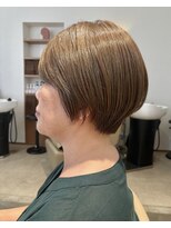 ファヴォリ(favori)&nbsp;【favori自由が丘】ショートアッシュベージュイルミナ白髪ぼかし