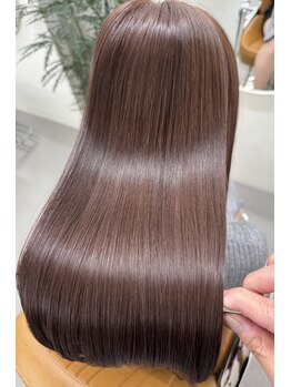 ファブ(fab.)の写真/カラーを楽しみながら髪も綺麗に♪艶と透明感を叶える《髪質改善カラー》で大人女性の美髪を叶える