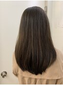 ロングスタイル☆ほのかに暗いグレージュで☆トップもふんわり!
