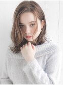 ベージュカラー 抜け感スタイル