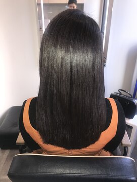 アールサロン アオヤマ(Rr SALON AOYAMA) ミルキーミネコラ