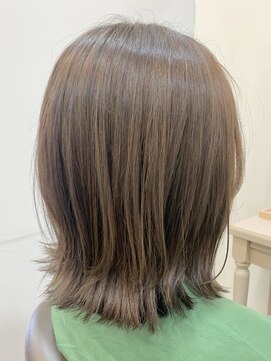 アルターリール(aL ter Rire) 外ハネ/ナチュラルレイヤー/福原遼華