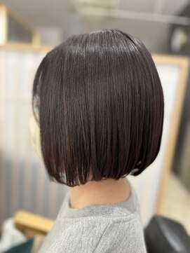 ヘアヴェローチェ(hair-veloce) 内側にまとまるボブ