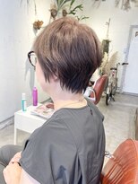 コンビネーション(combination)&nbsp;質感ショートカット 透明感白髪染めカラー ニュアンスパーマ