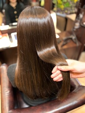 アンビ(ambi) 酸性ストレートで艶髪