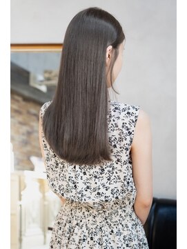 アリー 原宿 表参道(ALLY) ALLY宍戸　暗い髪でもおしゃれ透け感が叶うチャコールグレー