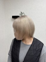 リングバイモアムー(Ring by Moremuu) 人気スタイル ホワイトミルク ブリーチカラー