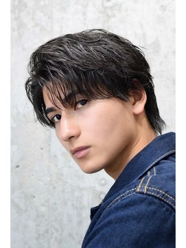 メンズオルズ 渋谷(MEN'S ALLZ) フェザーパーマセンターパートウルフ黒髪ニュアンスパーマ