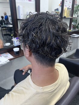 ヘア メイク エア コーディネーションの写真/学生まら大人まで幅広いメンズに人気サロン！パーマもカラーも大人気◎！
