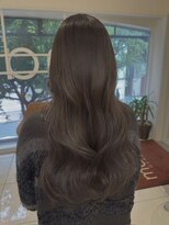 ケー 北千住(K.)&nbsp;くすみカラー＊オリーブベージュ＊イエベさんも◎