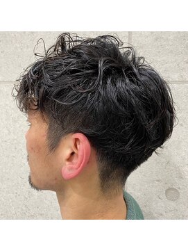 マアムジーコネクション(ma'am zee Connection.) 【ma'amZee conn大岩】メンズパーマ